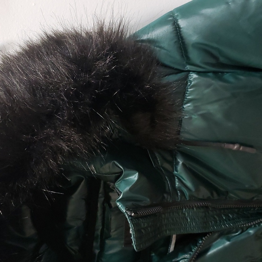 DKNY Forest Green Puffer Style Short Jacket, Faux Fur Trim Hood, S - Picture 3 of 9